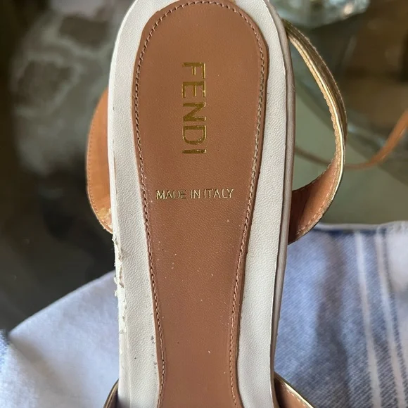 Fendi heels size 41 - Picture 2 of 7
